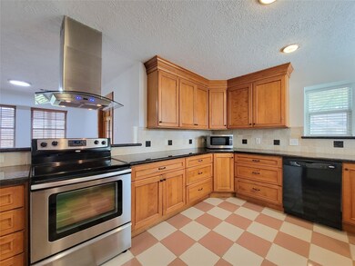 7727 Creek Glen Dr, Houston, TX 77095 - photo 7