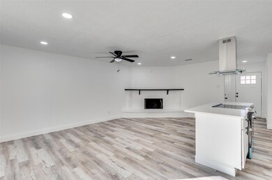 7204 Lancashire Dr, North Richland Hills, TX 76182 - photo 3