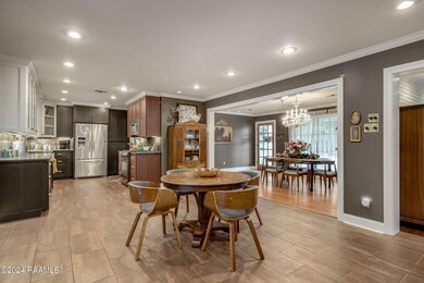 Kitchen/Breakfast Nook