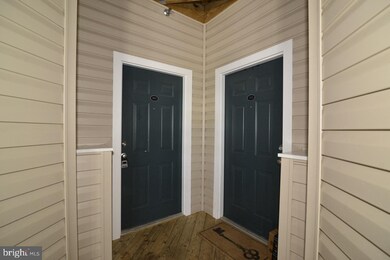 42496 Mayflower Terrace unit 202, Ashburn, VA 20148 - photo 3