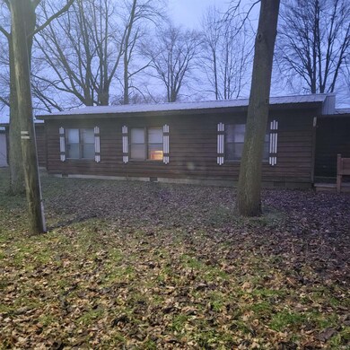 123 Walnut St, Marion, IN 46952 - photo 2