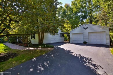 402 Mountain Blvd, Emmaus, PA 18049 - photo 3