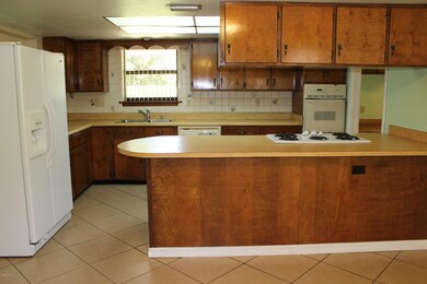 Kitchen with breakfast bar view