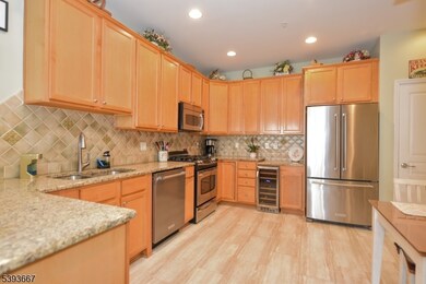 Wanaque Reserve unit 202, Wanaque, NJ 07465 - photo 2