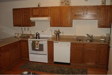 36 Hobart Ln, Rockland, MA 02370 - photo 2