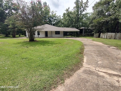 3100 Bellview Ave, Moss Point, MS 39563 - photo 2