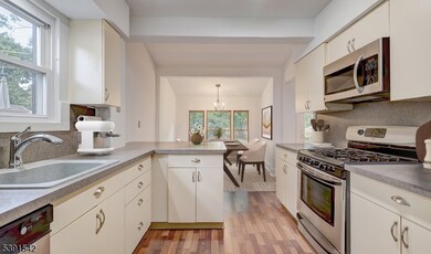 25 Sunset Ave, Bloomfield, NJ 07003 - photo 7