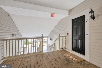 8327 Bluebird Way unit J, Lorton, VA 22079 - photo 4