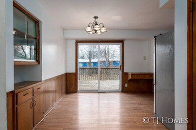 4466 Marshall Ave SE-10