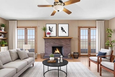 519 W Cherry St, Nevada, MO 64772 - photo 2