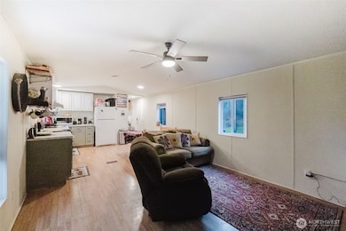 1570 SE Pine Rd, Port Orchard, WA 98367 - photo 7