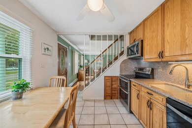 3 Appletree Ln, Levittown, NY 11756 - photo 7