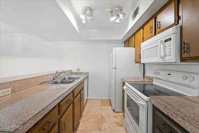 08-Kitchen