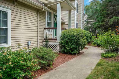 15 Bourne Dr, Bedford, NH 03110 - photo 4