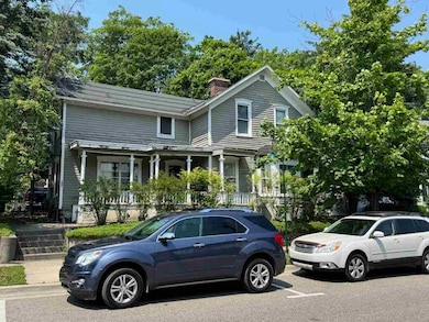 223 E 3rd St, Harbor Springs, MI 49740 - photo 4