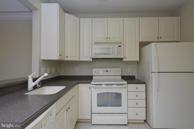 7325 Brookview Rd unit 301, Elkridge, MD 21075 - photo 2
