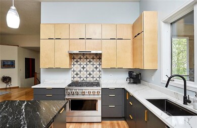 3021 Rhett Cir, Des Moines, IA 50321 - photo 5