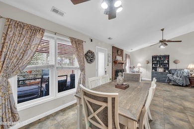 8_307 peppertree ct-0008