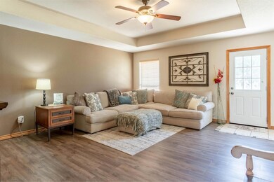 1302 Hutchins Ln, Springtown, TX 76082 - photo 6