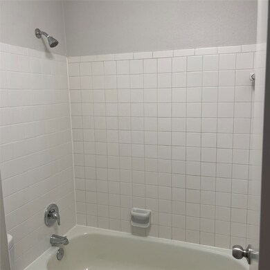 5913 Arncliffe Dr unit 5913, Houston, TX 77088 - photo 6