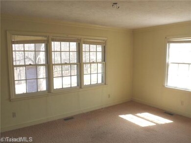 2274 Lambert Dr, Asheboro, NC 27205 - photo 2