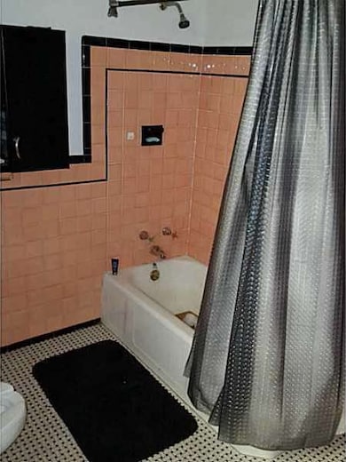 Bathroom 2nd floor