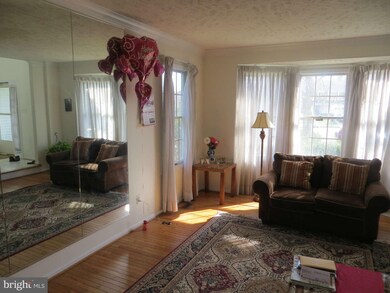 2203 Halter Ln, Reston, VA 20191 - photo 6