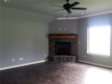 600 Custer St, Prairie Grove, AR 72753 - photo 7