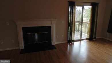 218 Fernwood Place unit B, Warrenton, VA 20186 - photo 5