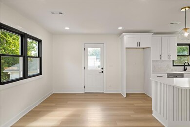 535 N 4th St, Carlisle, IA 50047 - photo 7