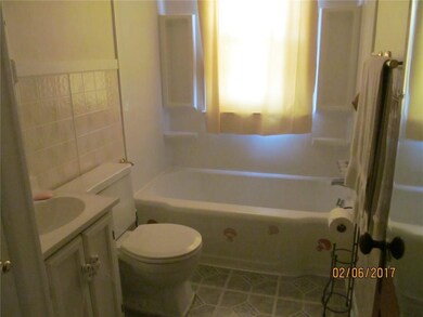 1303 Sycamore St, Anderson, IN 46016 - photo 5