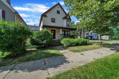 427 W Madison St unit 1, Lansing, MI 48906 - photo 2