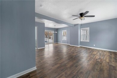 1263 E 34th St, Des Moines, IA 50317 - photo 3