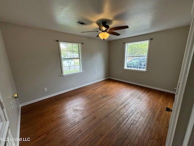 1607 Resca de La Palma St, Pascagoula, MS 39567 - photo 5