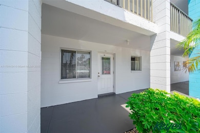 2113 Canal Dr unit B2, Bradenton, FL 34207 - photo 2