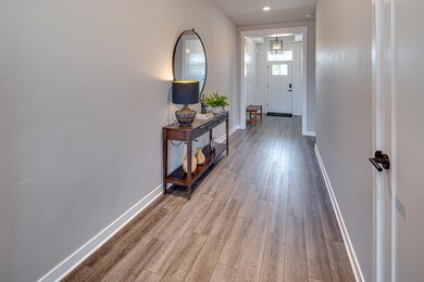 4742 SW Badger Ct, Redmond, OR 97756 - photo 6