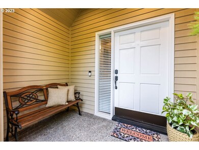 17144 Warren Ct, Lake Oswego, OR 97035 - photo 2