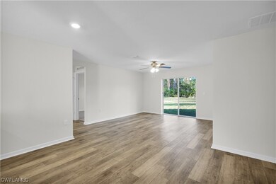 173 Yager Cir, Fort Myers, FL 33913 - photo 5