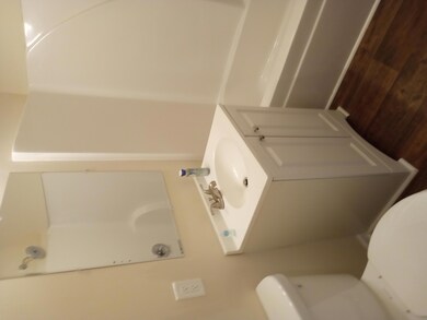 124 West St, Thomson, GA 30824 - photo 3