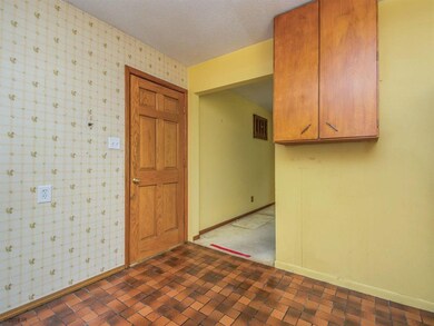 7810 SW 11th St, Des Moines, IA 50315 - photo 7