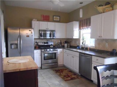 Kitchen Stainless appliances included
