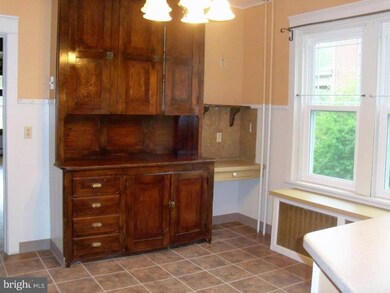 209 N 7th St, Bally, PA 19503 - photo 4