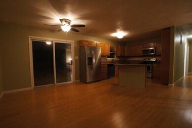 Kitchen and Dining Combo