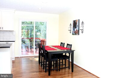 9614 Donnan Castle Ct, Laurel, MD 20723 - photo 7