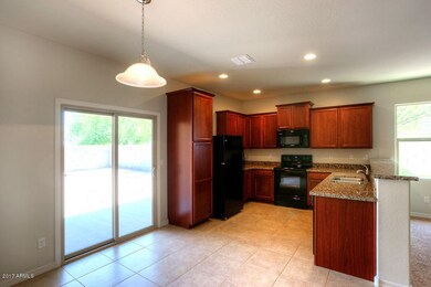 LGI_Homes_Ajo_L_04