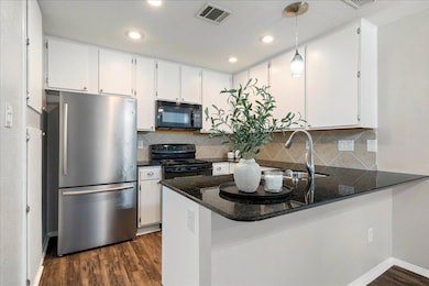 1748 Ohlen Rd unit 76, Austin, TX 78757 - photo 5