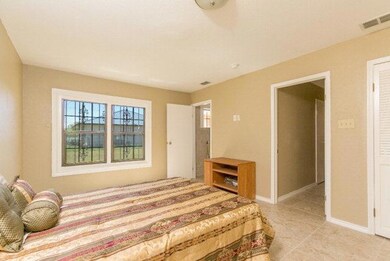 521 W Rosemary Ave, Pharr, TX 78577 - photo 5