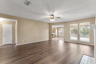 310 Preston Dr, Cleburne, TX 76033 - photo 6