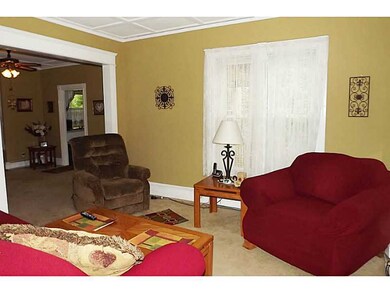 Living Room. Right Side