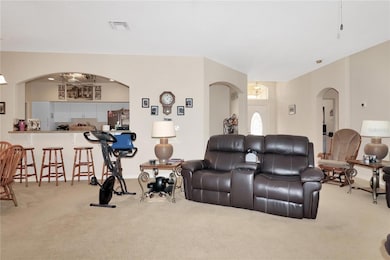 Spacious great room dining room combo